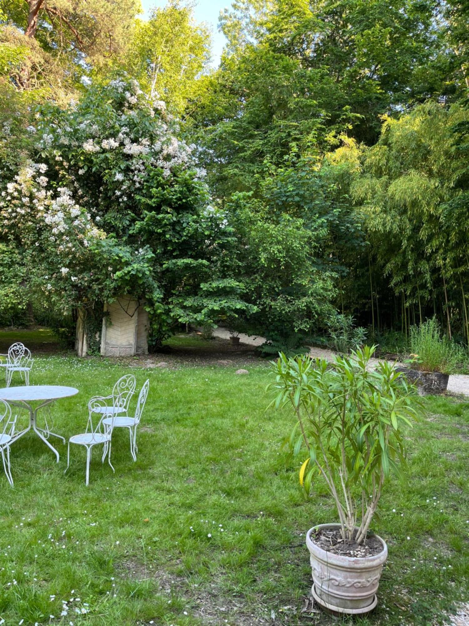 Domaine De Chantemerles Fontainebleau Bagian luar foto